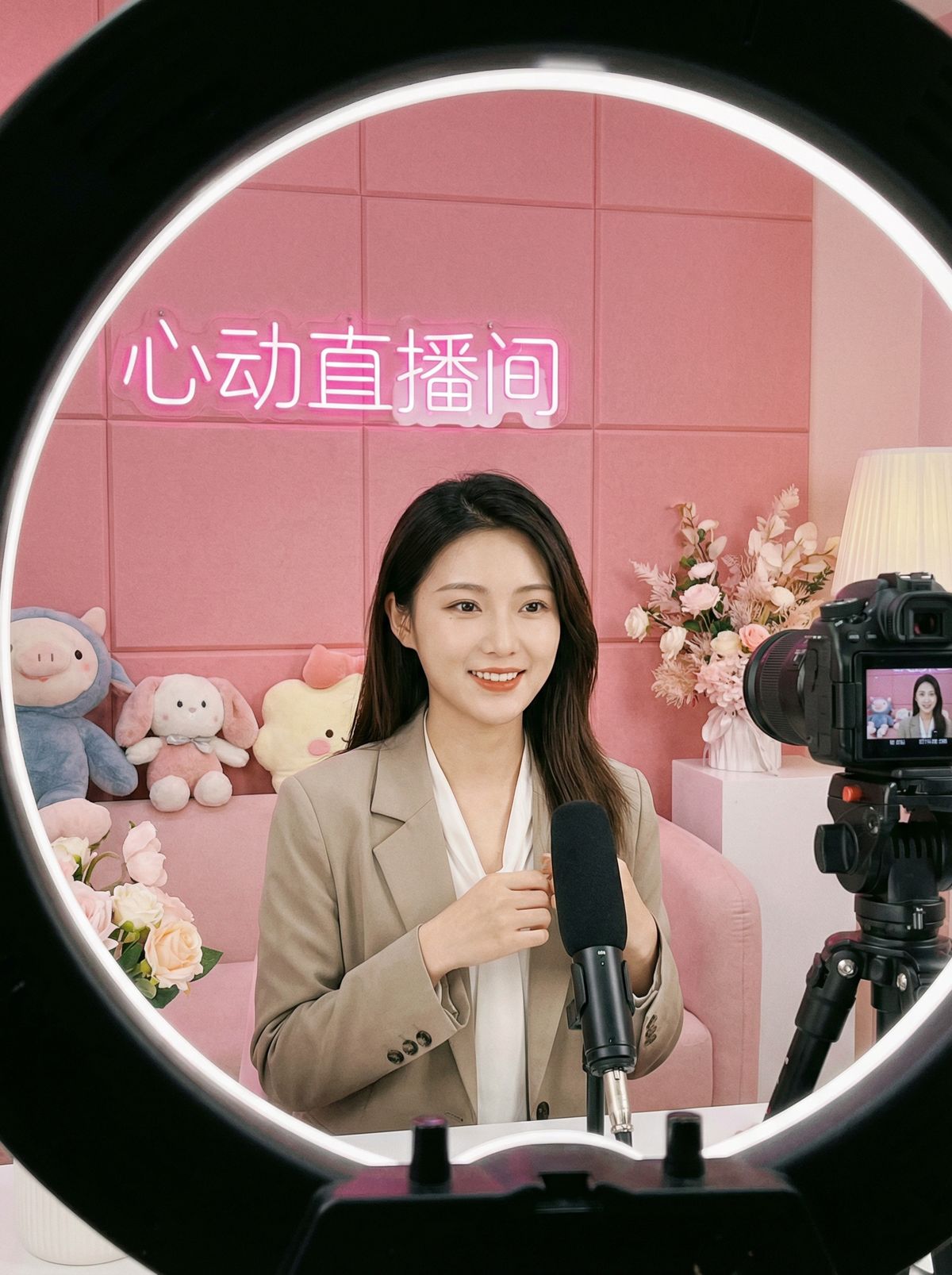 乱伦美女直播视频